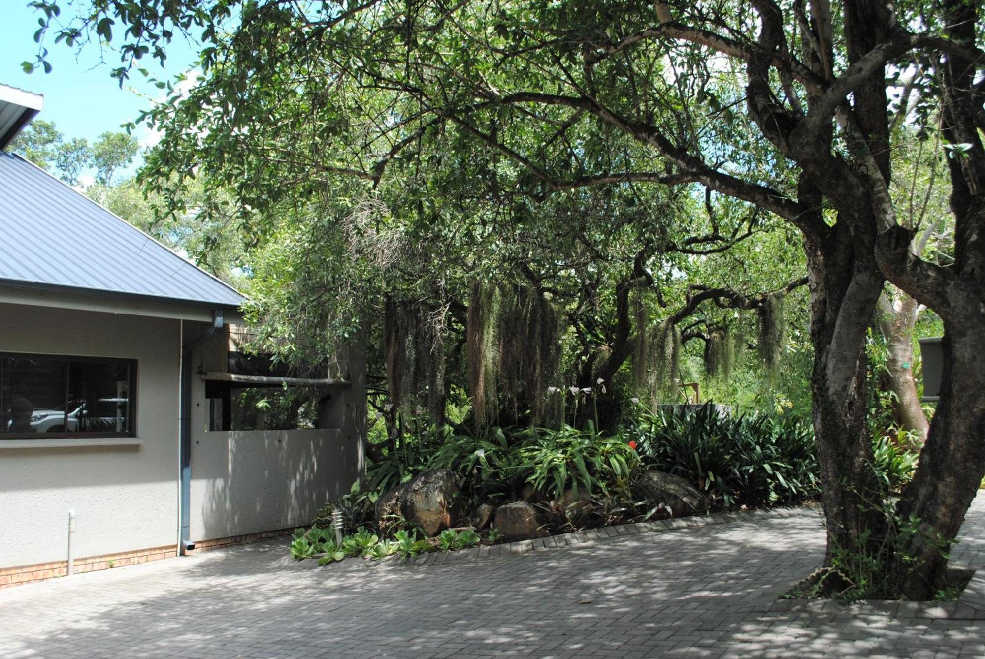 Birds Babble Self Catering Hotel Mbombela Exterior photo